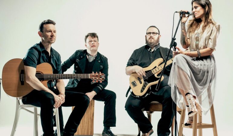 Mengulik Seputar Band Akustik, Istilah Yang Kerap Disalahartikan Masyarakat